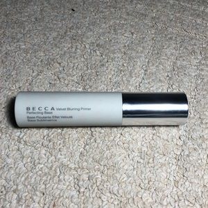 BECCA Velvet Blurring Primer